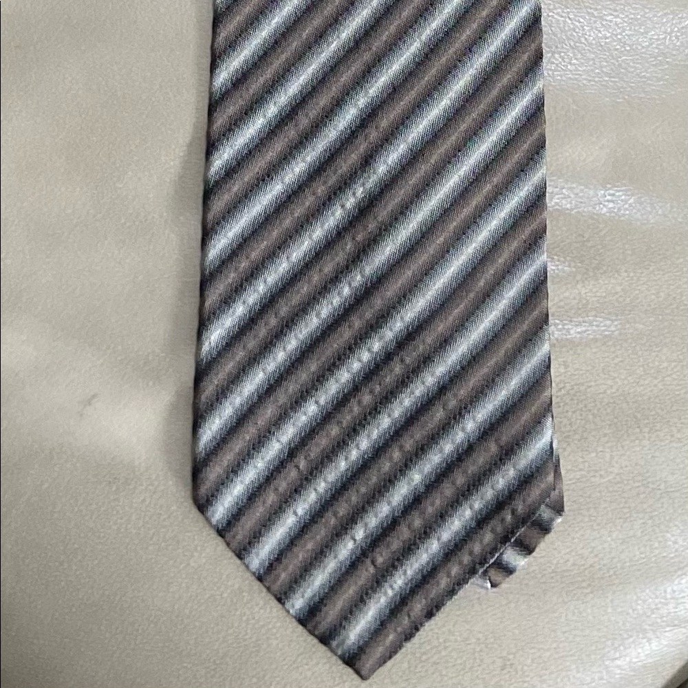 Men’s Boss silk tie